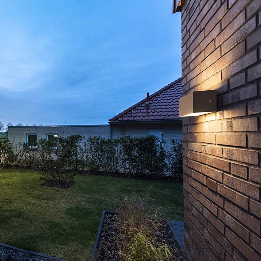 142,95 € Free Shipping | Outdoor wall light 14W 20×11 cm. Bidirectional LED Aluminum. Brown Color